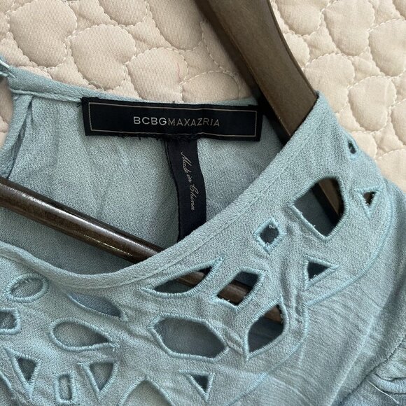 $537 NWOT BCBGMAXAZRIA Flutter Sleeve Cutout Embroidered Maxi Dress Blue Sz L - Picture 7 of 11